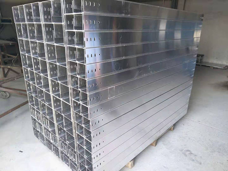 定期清潔全封閉橋架